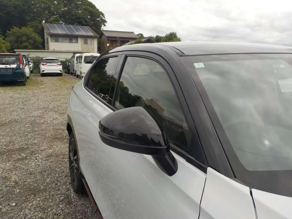 Lot 6404263 photo 44
